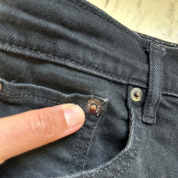 Gap Women’s Black Denim Shorts - Picture 3 of 6